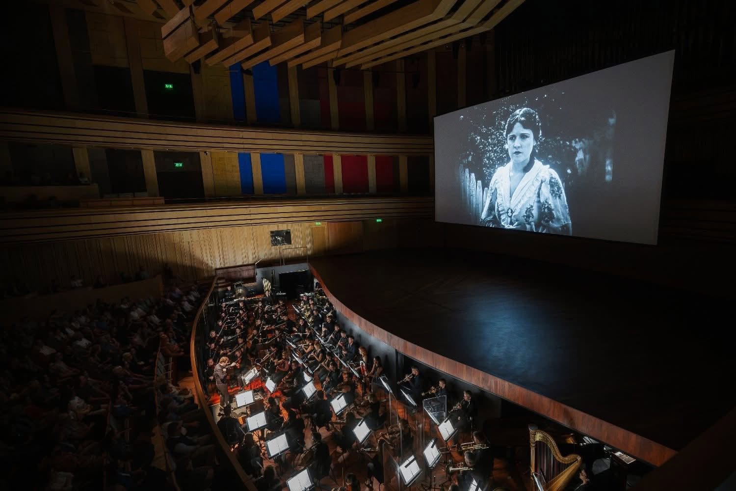 Némafilm koncert zenekari kísérettel